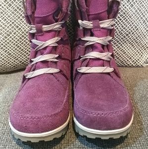 Gorgeous for snow Sorel boots